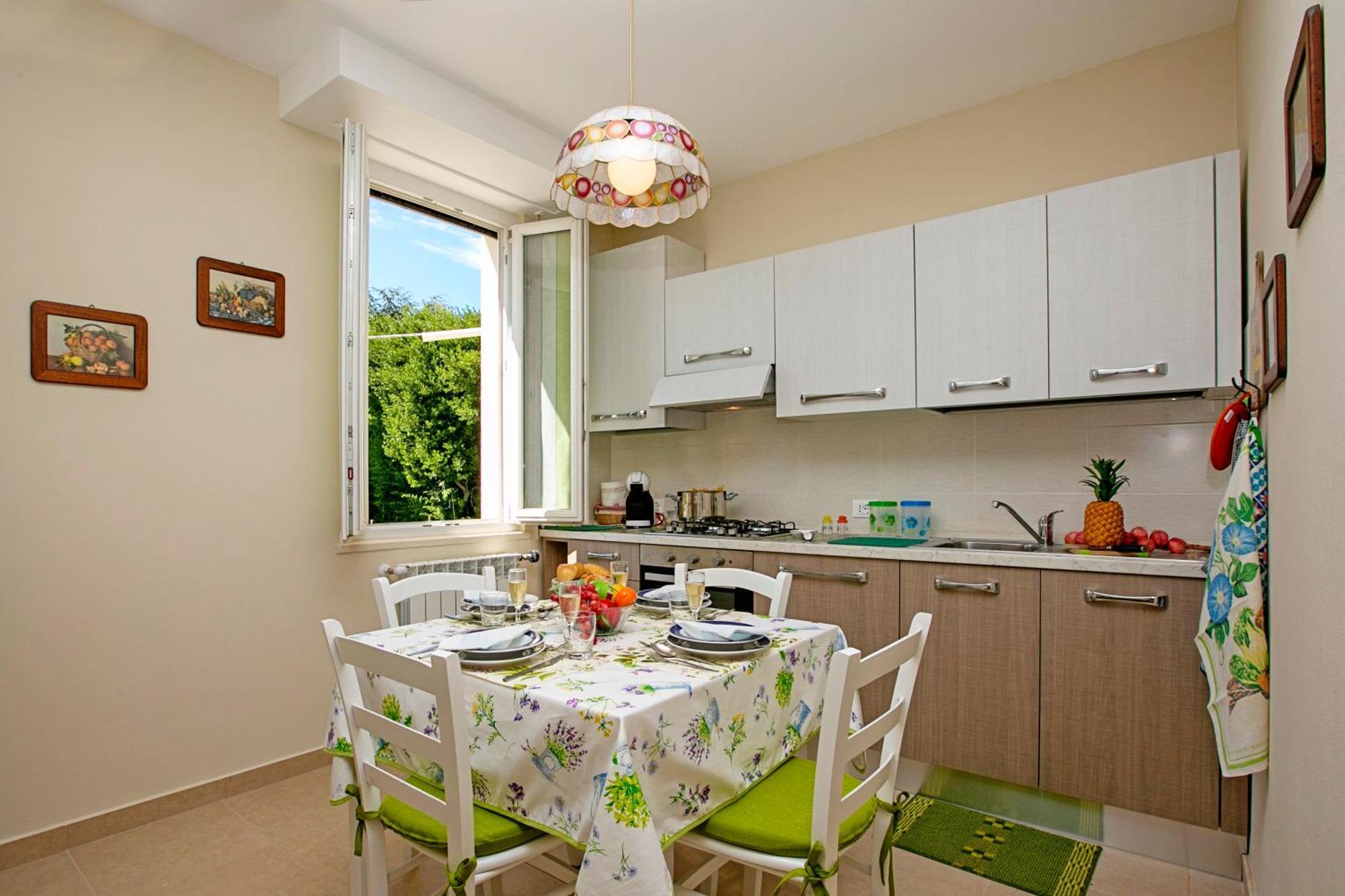 Villa Mimosa - Appartamento 2 - Happy Rentals Desenzano del Garda Exteriör bild