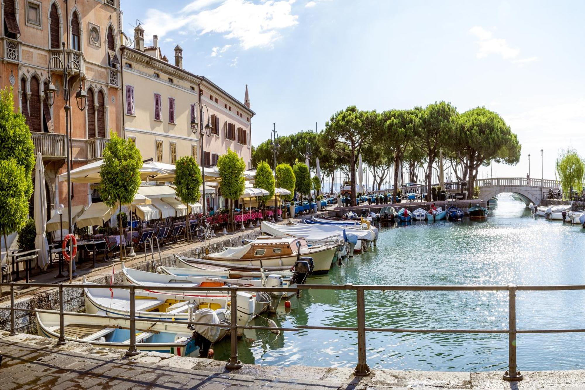 Villa Mimosa - Appartamento 2 - Happy Rentals Desenzano del Garda Exteriör bild